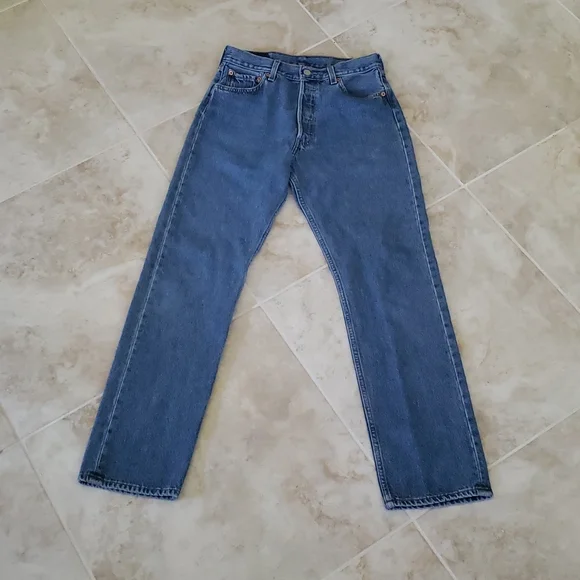 ❤ VINTAGE | 90s Levi's 501 Button Fly Jeans Medium Wash - Picture 5 of 12
